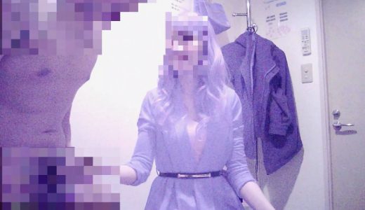 モデルのような容姿で言葉責め、素足踏みつけ、手コキ抜き！